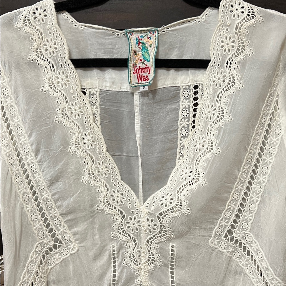 Johnny Was White Eyelet Lace Detail Tunic. Women’s Size Small - Picture 4 of 9